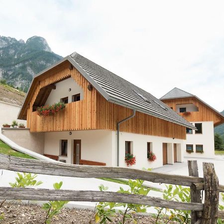 House Dormica Lägenhet Trenta Exteriör bild