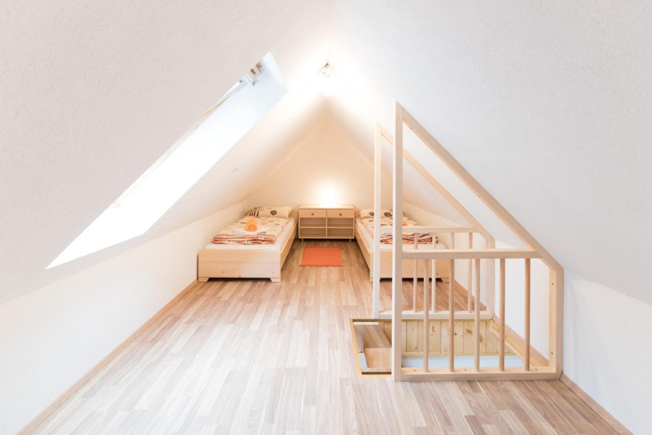 House Dormica Lägenhet Trenta Exteriör bild